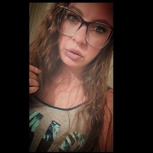 Meet your Posher, Aimee